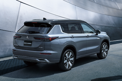  2024   アウトランダーPHEV   G  