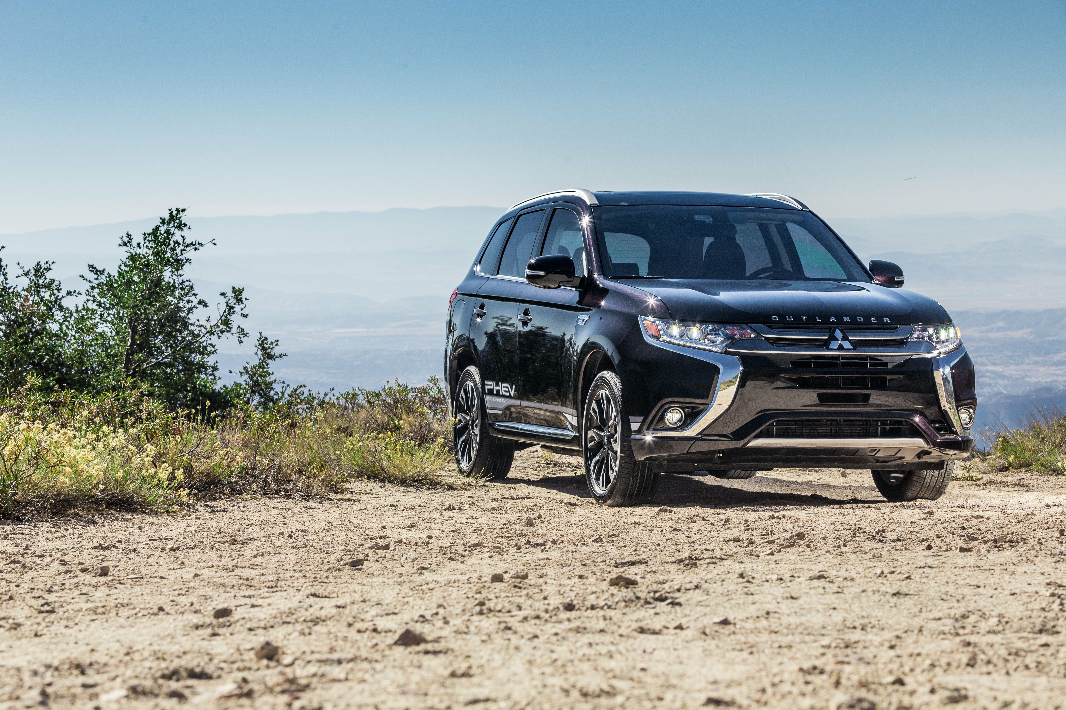  2018   アウトランダーPHEV   G   Plus Package 