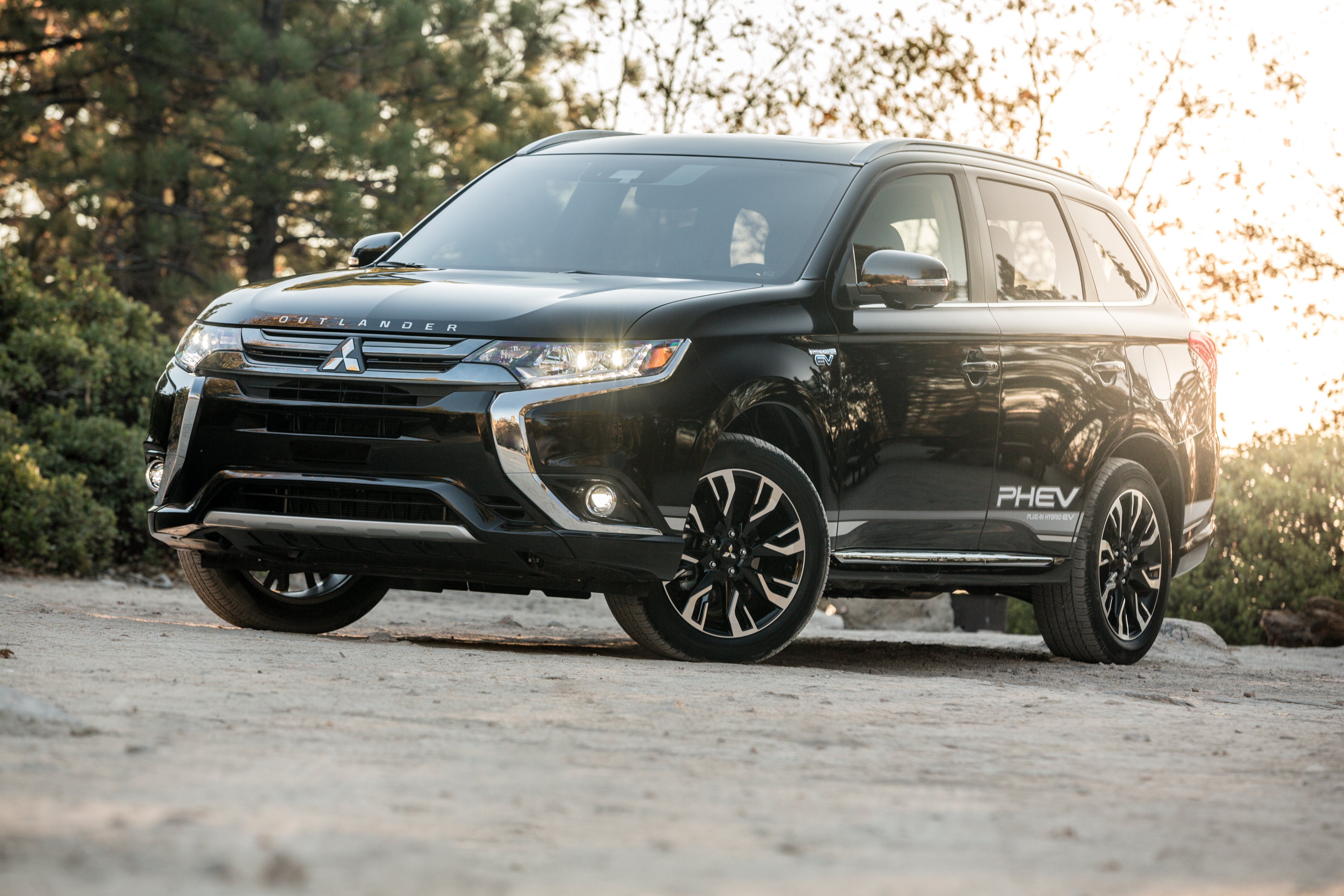  2018   アウトランダーPHEV   G   Premium Package 