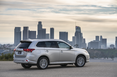  2019   アウトランダーPHEV   G   Premium Package 
