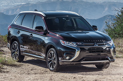  2017   アウトランダーPHEV   M  