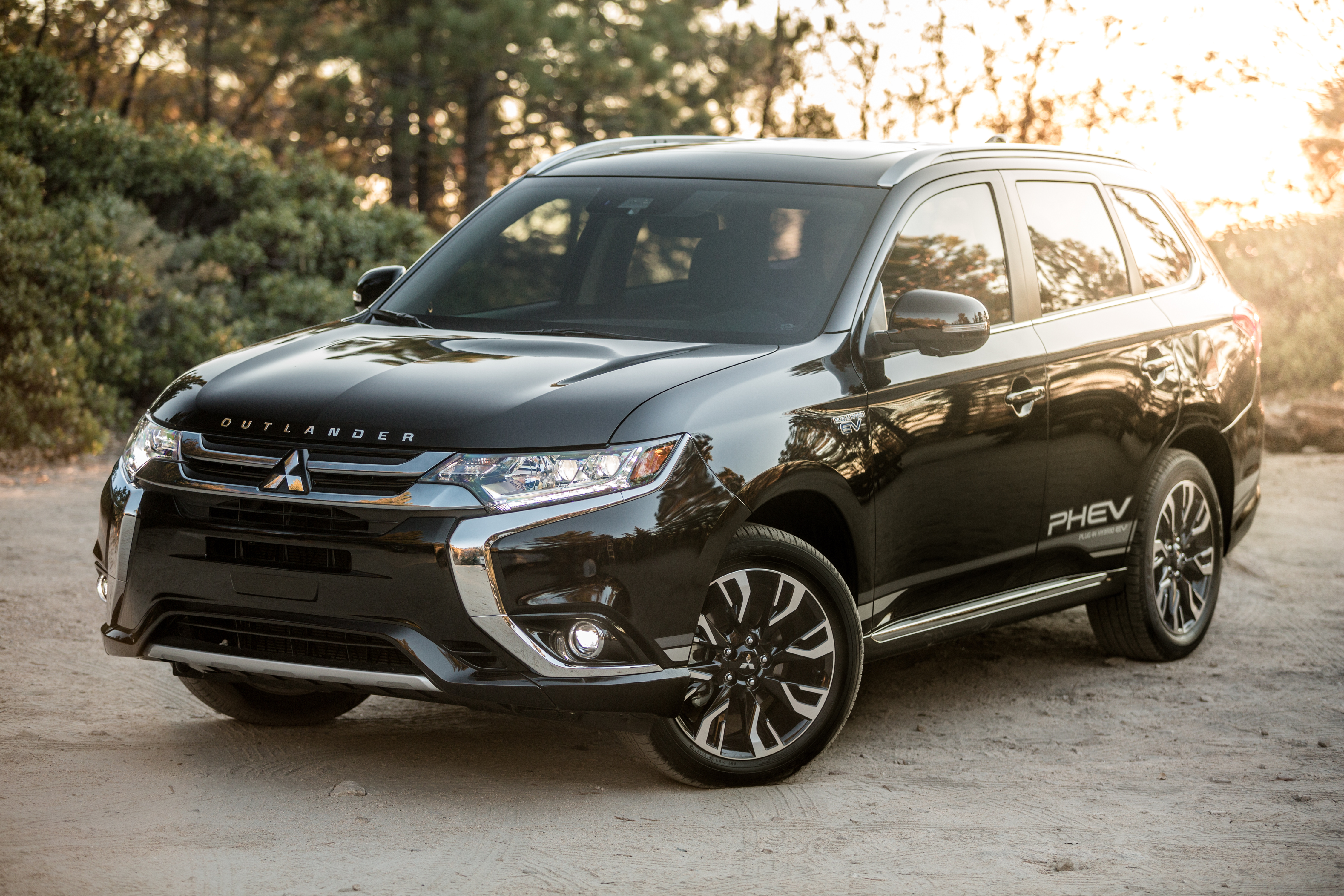  2018   アウトランダーPHEV   S  