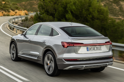  2021   e-トロン   スポーツバック   50 quattro S line 