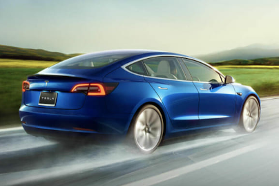  2021   Model 3   ロングレンジ  