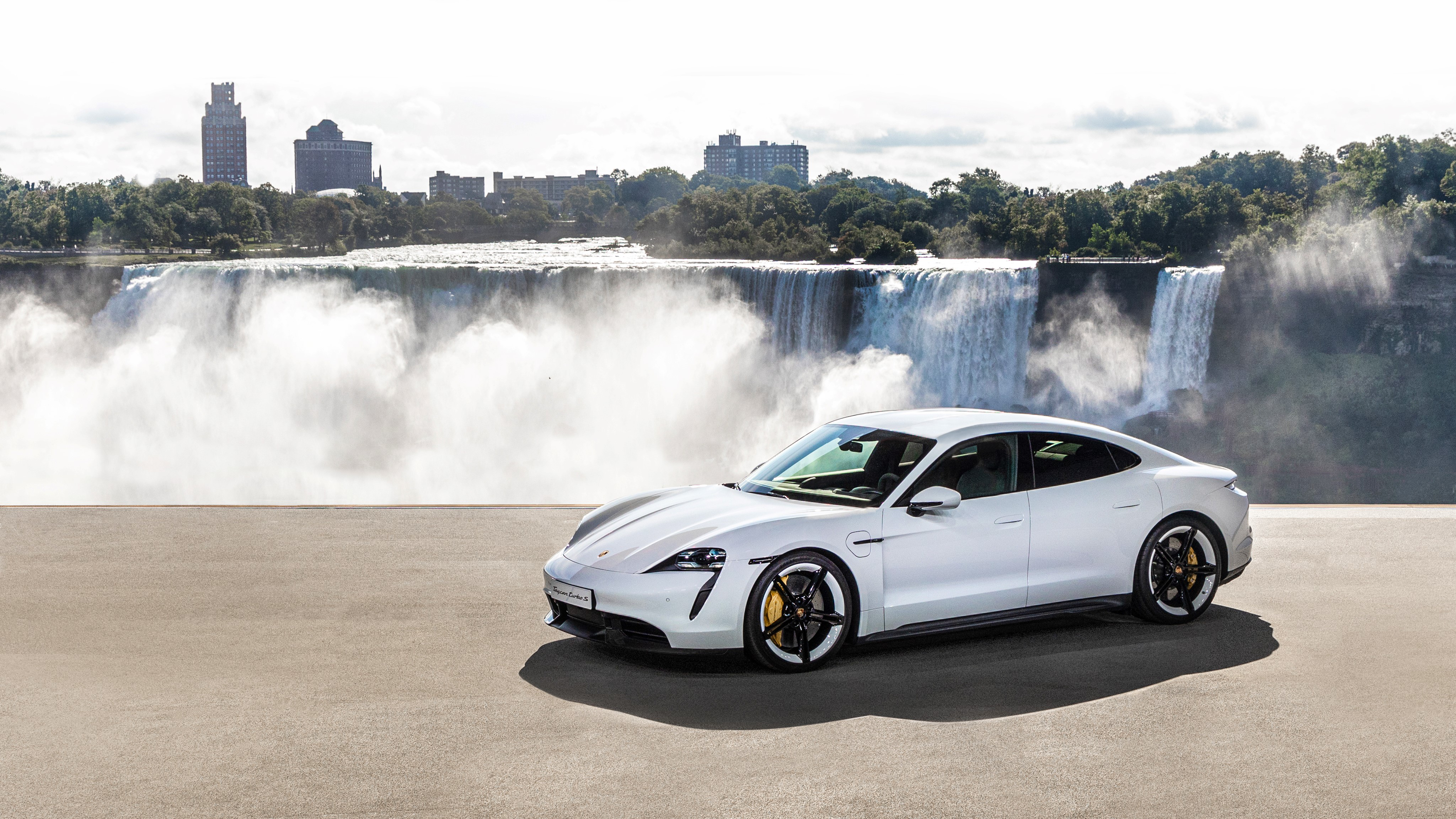  2020   タイカン   ターボS   Performance Battery Plus 